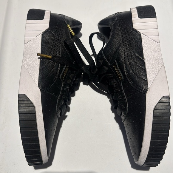 NWT PUMA SHOES BLACK/WHITE 6.5 NEVER WORN - Picture 5 of 10